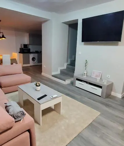 A La Vera De Monfrague